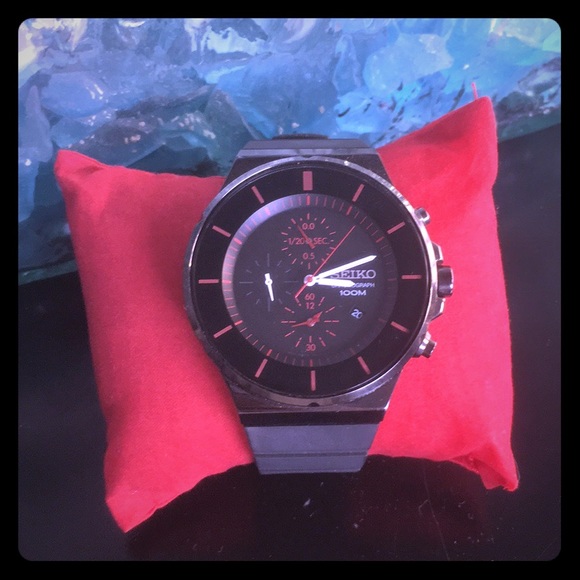 seiko chronograph 100m black